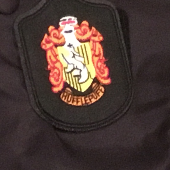 Harry Potter Inspired Hufflepuff Robe Costume - Picture 3 of 5